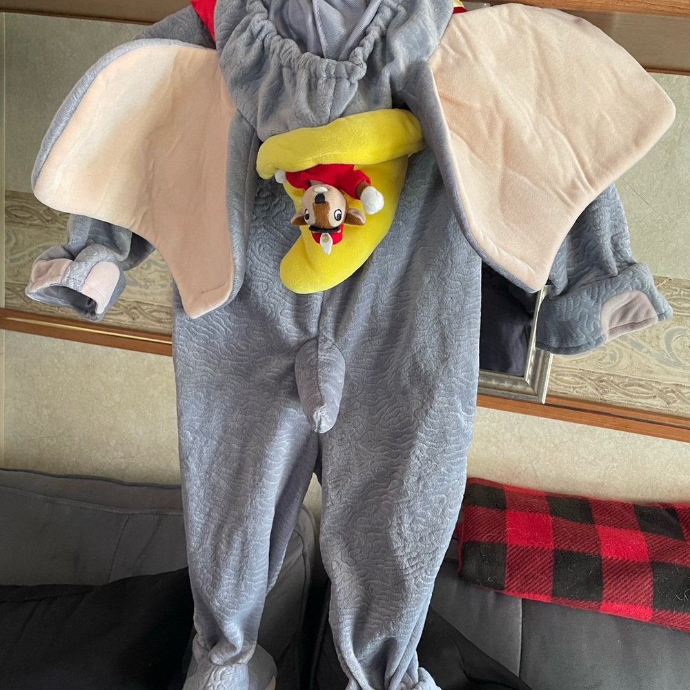 Disney Dumbo Costume - Picture 2 of 5
